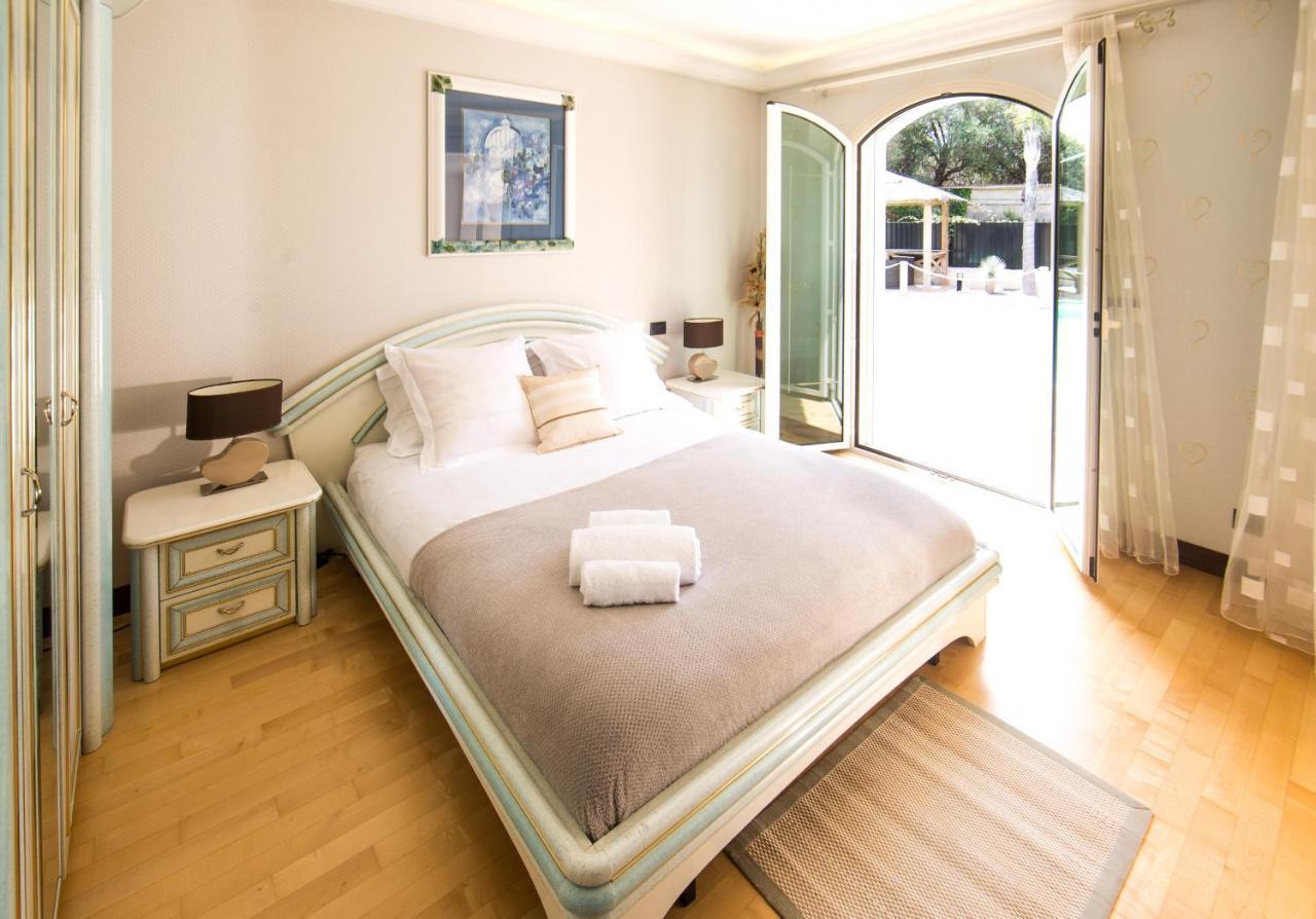 El Paradisio Splendid 5 Stars Villa Atypical In Antibes With Overflowing Swiming Pool Esterno foto